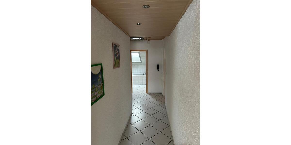Dachgeschoßwohnung Weilburg - 2 Zimmer, 90 m&sup2;, 850&euro; | Angebot:25403323