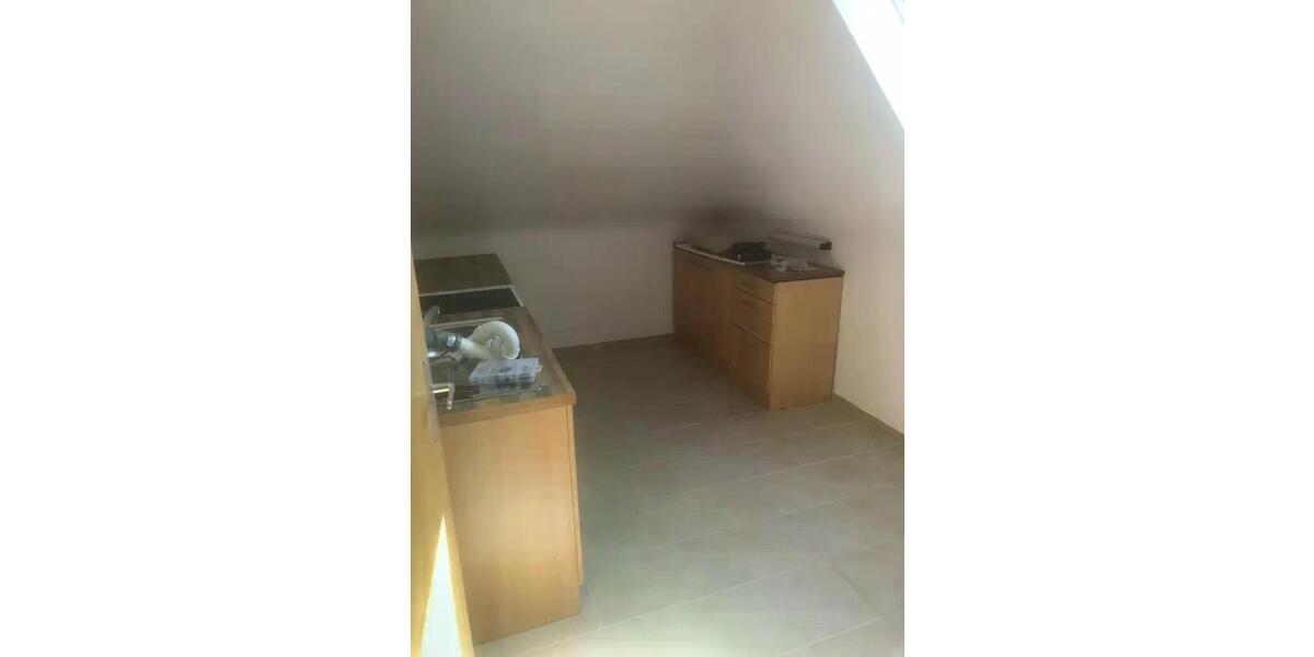 Dachgeschoßwohnung Berlin Neukölln - 3.5 Zimmer, 70 m&sup2;, 1.000&euro; | Angebot:25477890