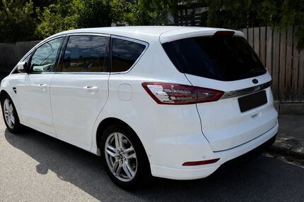 Ford S-Max 129.900 km 11.790 &euro; München 81249