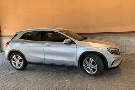 Mercedes GLA 220