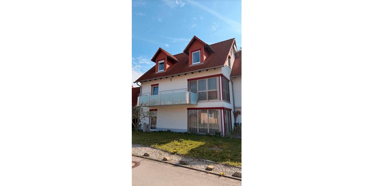 Doppelhaushälfte Bad Neustadt an der Saale - 5 Zimmer, 147 m&sup2;, 1.700&euro; | Angebot:26539124