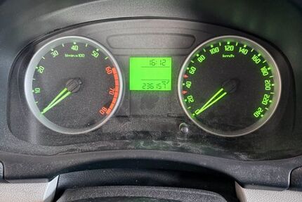Skoda Fabia 236.157 km 1.349 &euro; Coswig/Anhalt OT Klieken 06869