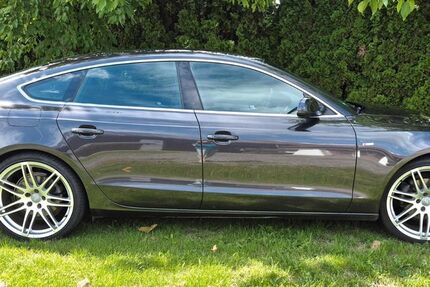 Audi A5 131.300 km 10.900 &euro; Iggensbach 94547