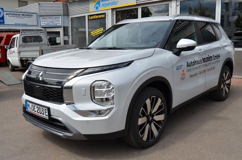 Plug-in Hybrid Outlander