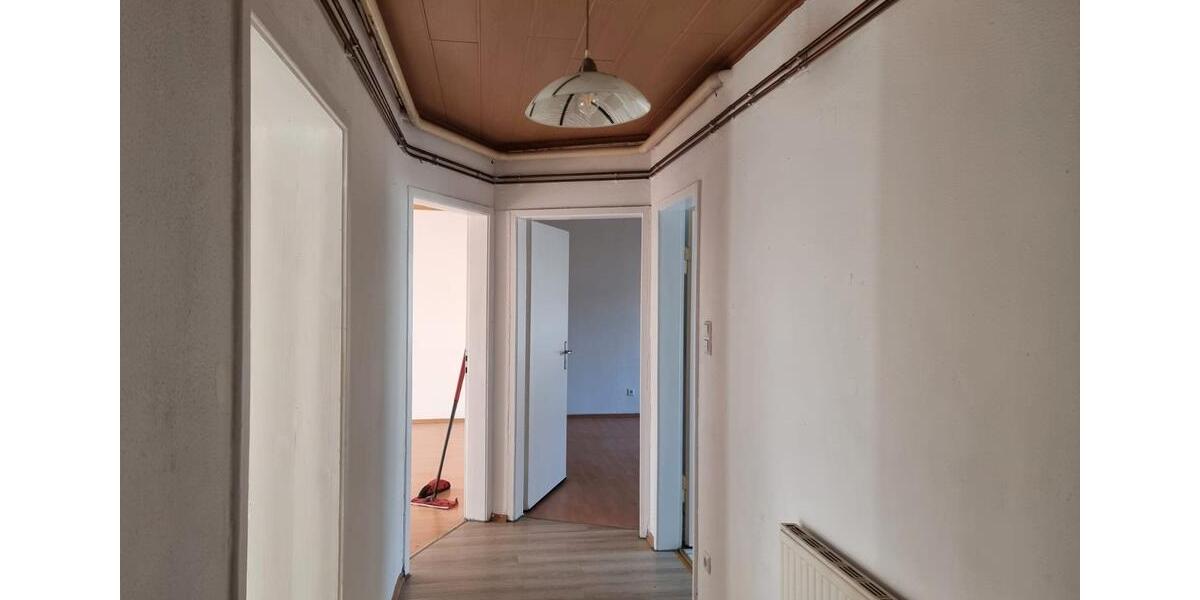 Etagenwohnung Idar-Oberstein Oberstein - 3 Zimmer, 84 m&sup2;, 85.000&euro; | Angebot:27042570