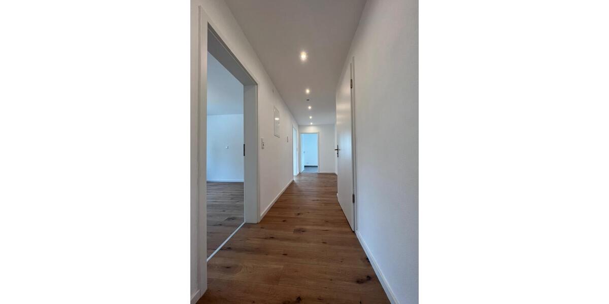 Erdgeschoßwohnung Landau an der Isar - 4 Zimmer, 105 m&sup2;, 975&euro; | Angebot:26568428