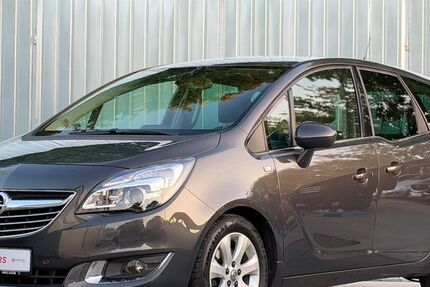 Opel Meriva 66.000 km 7.390 &euro; München 81243