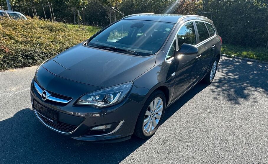Opel Astra 135.000 km 8.900 € Braunfels 35619