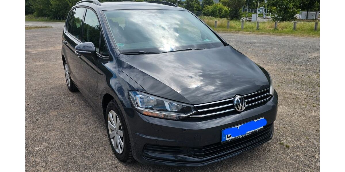 VW Touran 194.100 km 12.150 &euro; Leipzig 04105