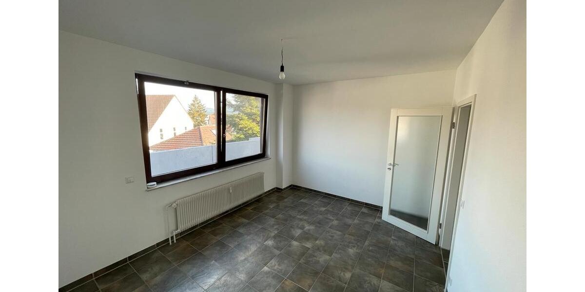 Terrassenwohnung Kirchheim unter Teck - 2 Zimmer, 84 m&sup2;, 1.220&euro; | Angebot:26329407