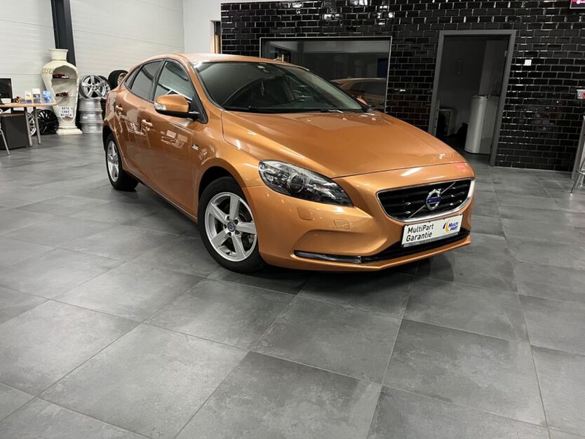 Volvo V40 150.000 km 7.999 € Weiden 92637