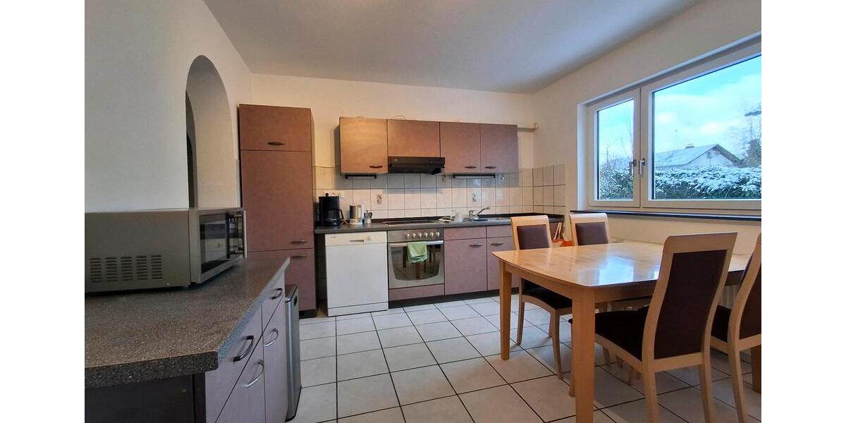 Erdgeschoßwohnung Marburg Cappel - 4 Zimmer, 110 m&sup2;, 1.300&euro; | Angebot:26698340