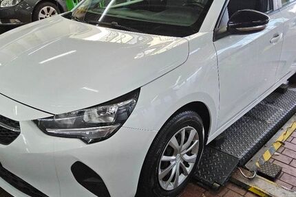 Opel Corsa 26.770 km 11.880 &euro; Ober-Ramstadt 64372