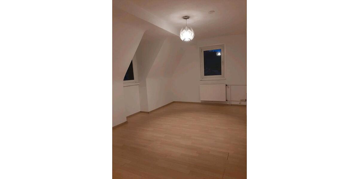 Altensteig schöne helle 3 Zimmer Altbauwohnung Parkettböden 3 zimmer