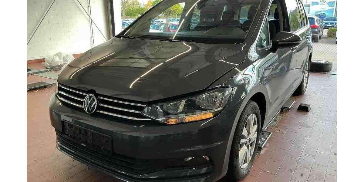 VW Touran 141.043 km 19.950 &euro; Goslar 38642