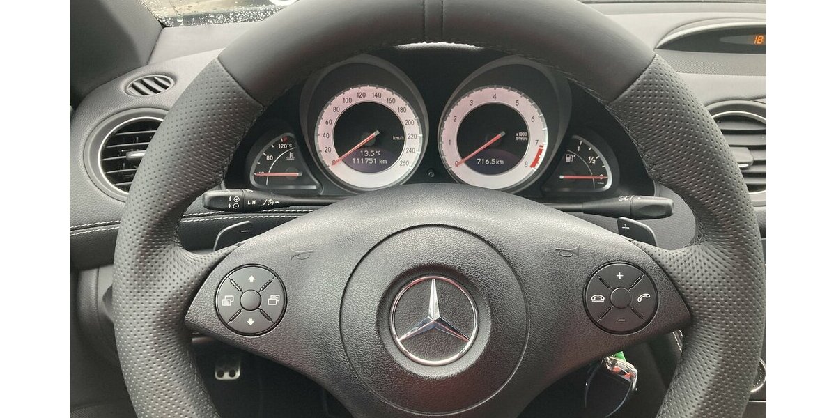 Mercedes-Benz SL 350 SL 63 optik AMG Styling*Panorama,Airscarf 111.700 km 27.650 &euro; Schorndorf 73614