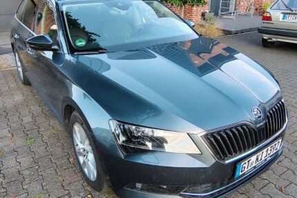Skoda Superb 136.000 km 17.500 &euro; Verl 33415