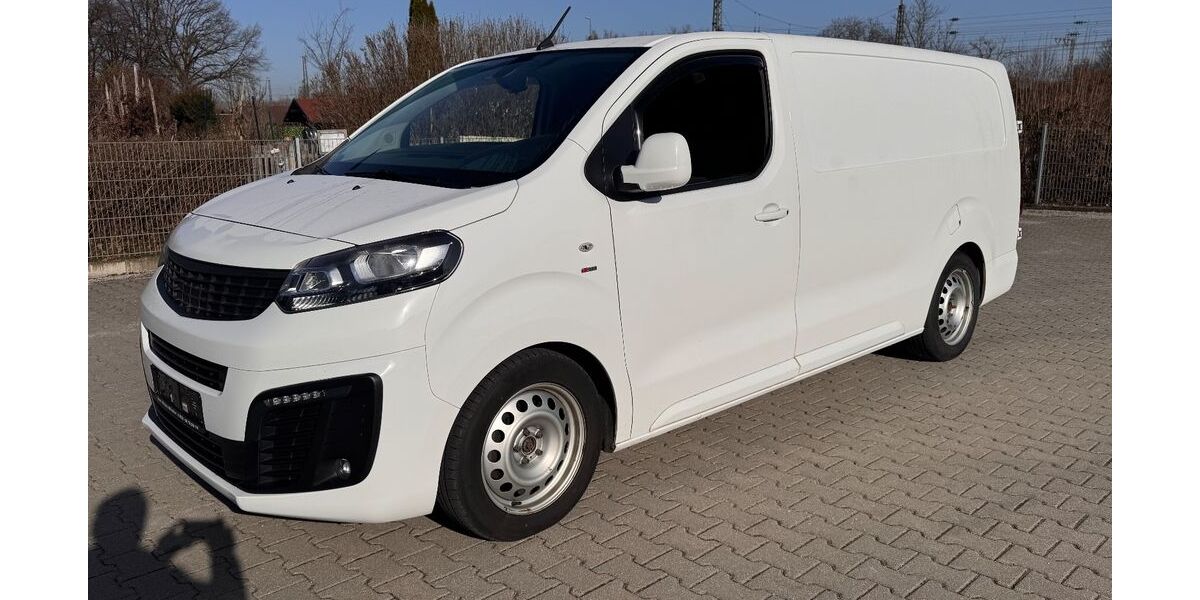 Opel Vivaro 88.000 km 15.999 &euro; München 81825