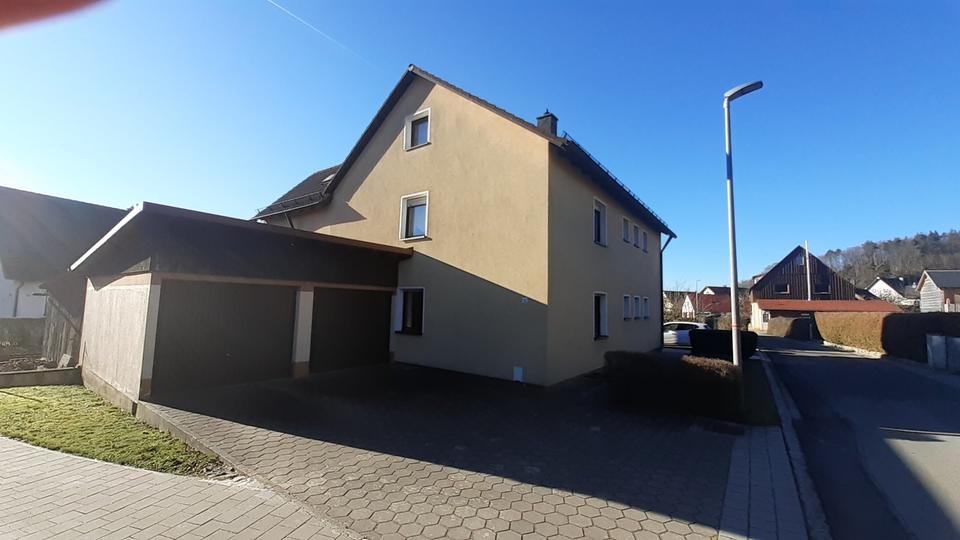 Einfamilienhaus Gößweinstein - 8 Zimmer, 166 m&sup2;, 349.000&euro; | Angebot:26898457