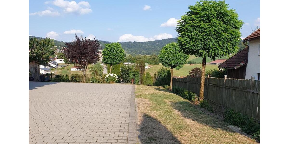 Einfamilienhaus Hauzenberg - 6 Zimmer, 210 m&sup2;, 450.000&euro; | Angebot:26479181