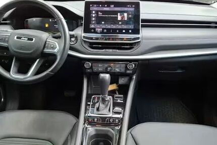 Jeep Compass 97.500 km 19.390 &euro; München 81369