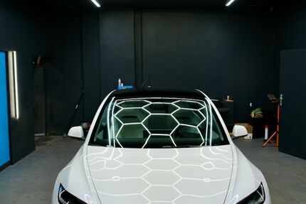 Tesla Model 3 24.700 km 50.900 &euro; hamburg 22083