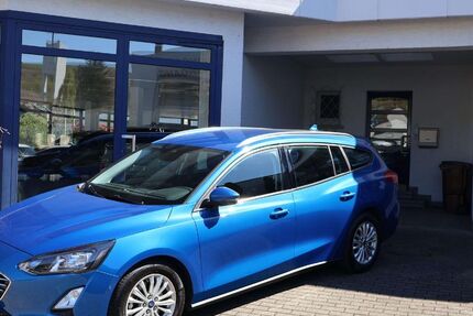 Ford Focus 61.350 km 15.700 &euro; Besigheim 74354