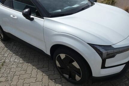 Volvo EX30 6.000 km 34.490 &euro; Berlin Tegel 13509