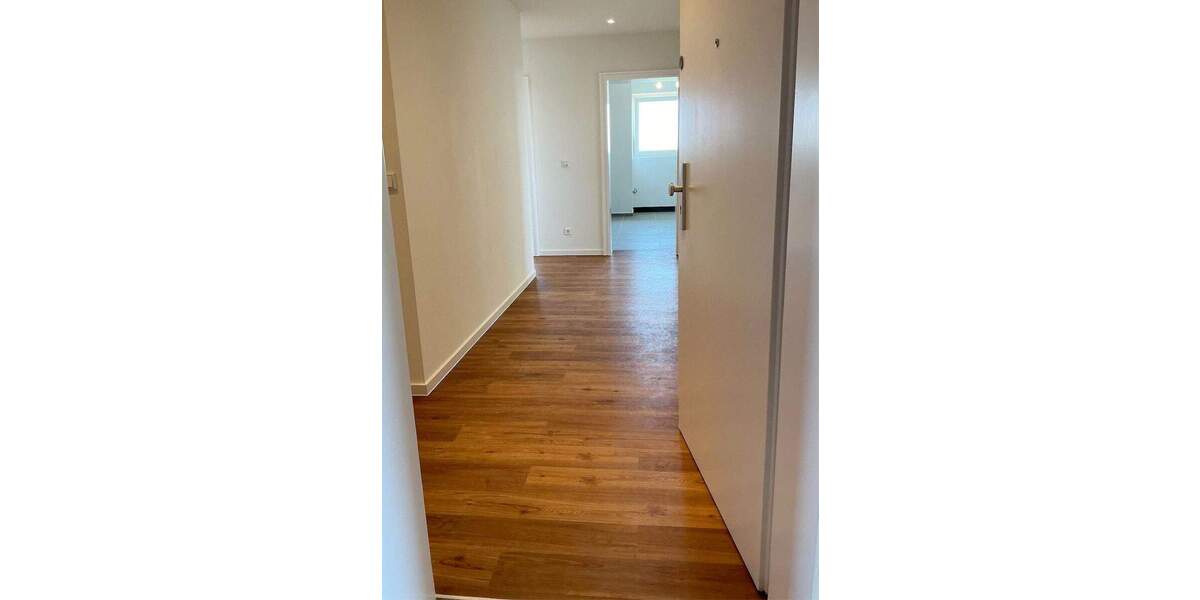 Etagenwohnung Köln Bayenthal - 3 Zimmer, 98 m&sup2;, 1.680&euro; | Angebot:25371388
