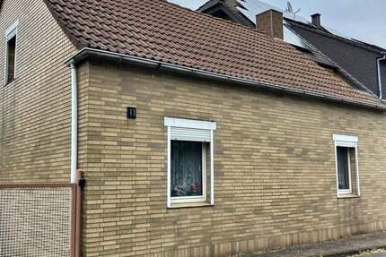 Einfamilienhaus mit großem Grundstück im Duisburger Süden 2 zimmer