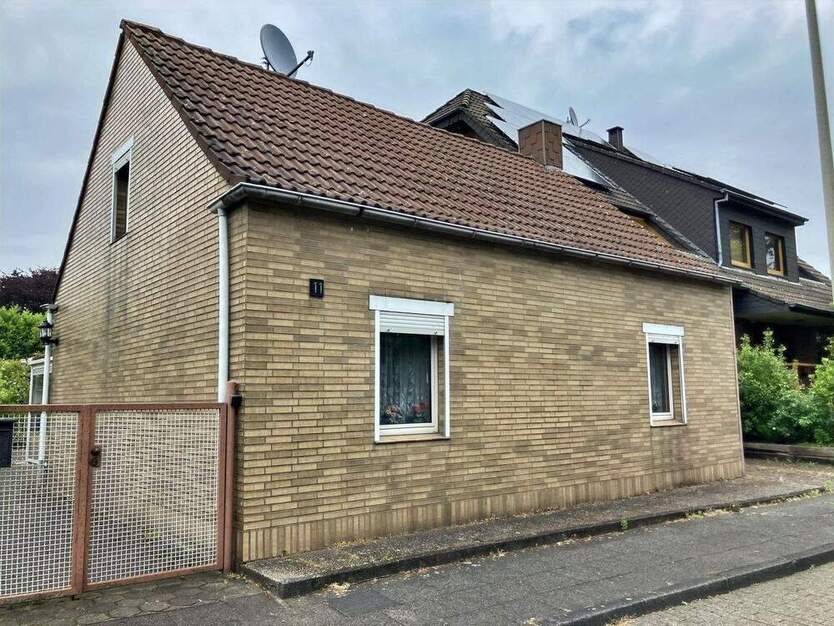 Einfamilienhaus mit großem Grundstück im Duisburger Süden 2 zimmer