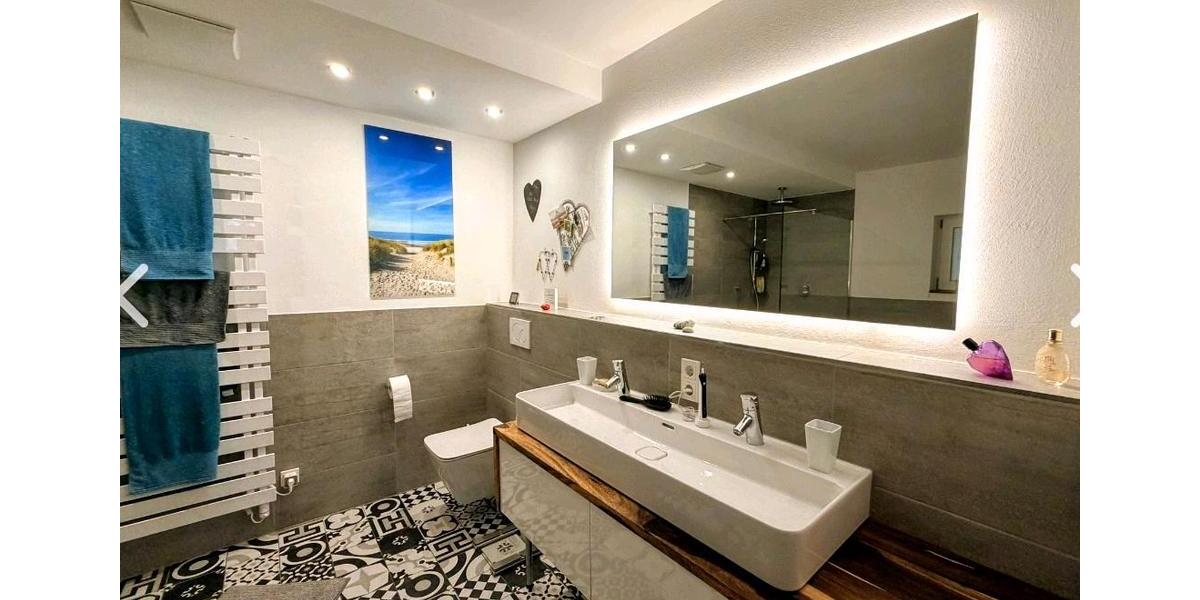 Etagenwohnung Bonn Küdinghoven - 4 Zimmer, 131 m&sup2;, 1.950&euro; | Angebot:25904673