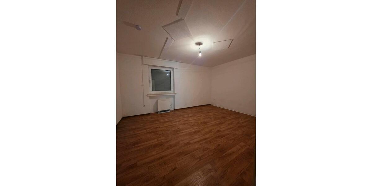 Erdgeschoßwohnung Beverungen - 3 Zimmer, 68 m&sup2;, 405&euro; | Angebot:26341689