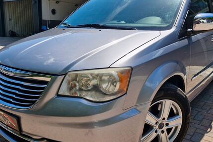 Chrysler Grand Voyager 158.000 km 11.999 &euro; Floß 92685