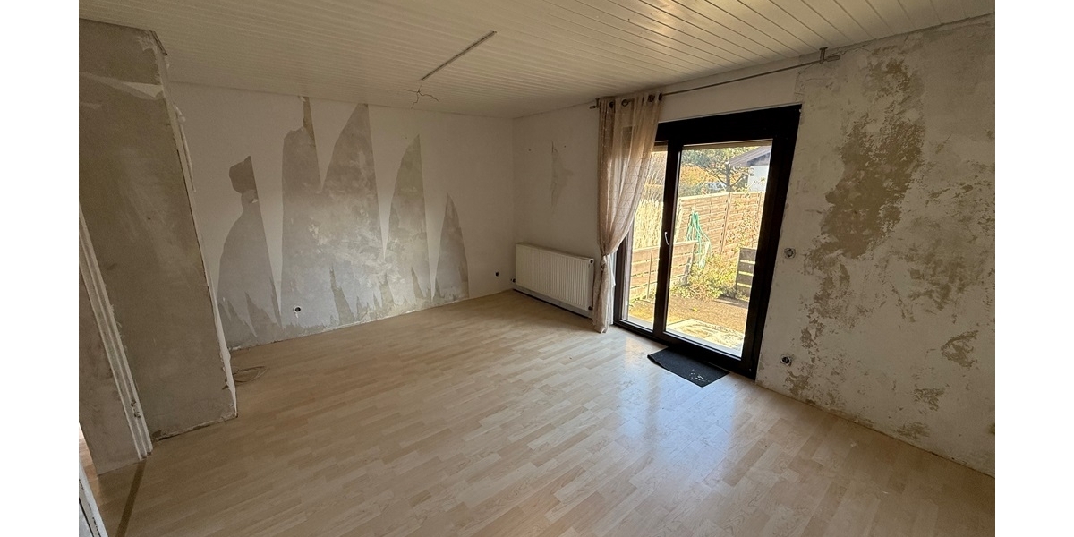 1 bis 2-Famlienhaus in Herrenberg - ruhige und gute Lage mit großem Garten