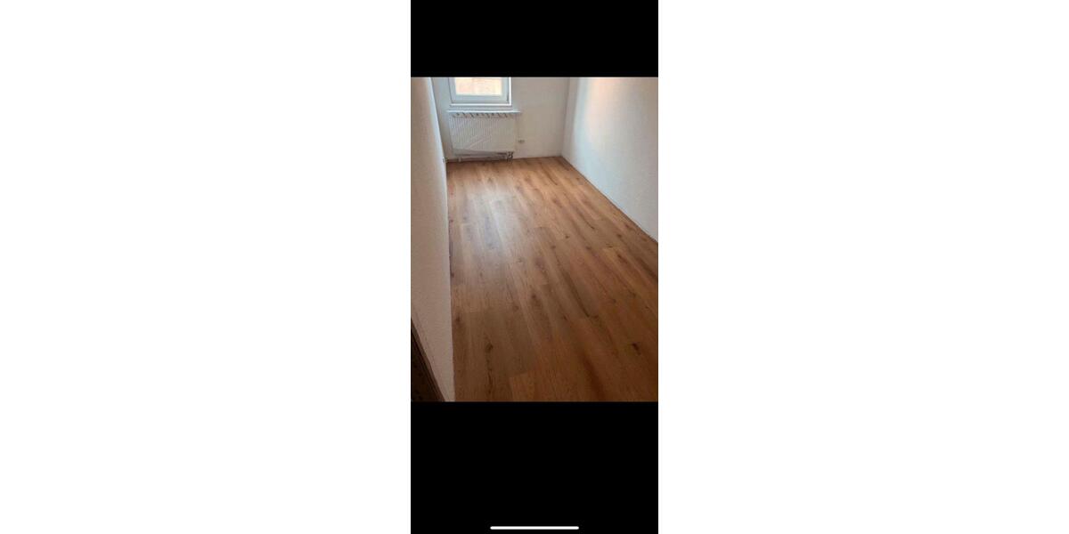 Erdgeschoßwohnung Waltershausen - 5 Zimmer, 113 m&sup2;, 950&euro; | Angebot:26687837