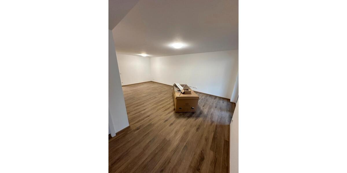 Etagenwohnung Osburg - 3.5 Zimmer, 101 m&sup2;, 1.050&euro; | Angebot:26067607