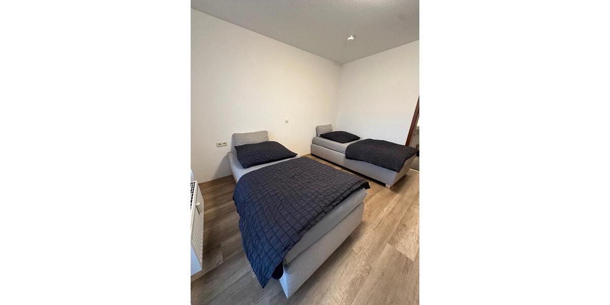 Etagenwohnung Dettingen an der Erms - 2.5 Zimmer, 65 m&sup2;, 950&euro; | Angebot:26652070