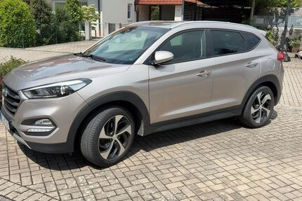 Hyundai TUCSON 160.000 km 13.950 &euro; Roth 91154