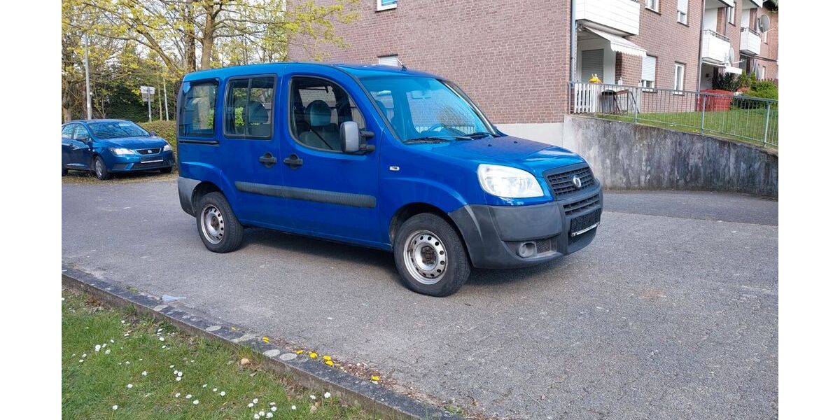Fiat Doblo 169.000 km 2.690 &euro; Paderborn 33100
