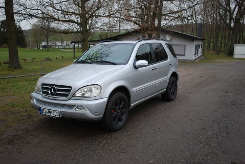 Mercedes-Benz ML 400 284.111 km 7.200 € Hundstadt 61279