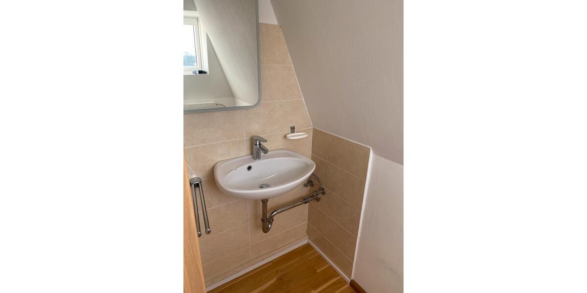 Dachgeschoßwohnung Ellingen - 2.5 Zimmer, 70 m&sup2;, 680&euro; | Angebot:26222557