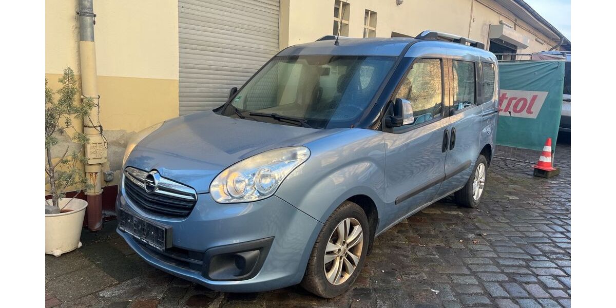Opel Combo 193.000 km 3.699 &euro; Berlin 13359