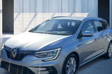Renault Megane 17.360 km 17.990 € Hamburg 20537