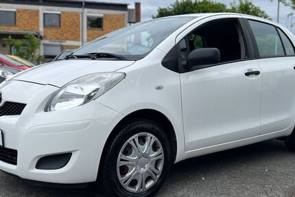 Toyota Yaris 178.500 km 2.799 &euro; Nürnberg 90441