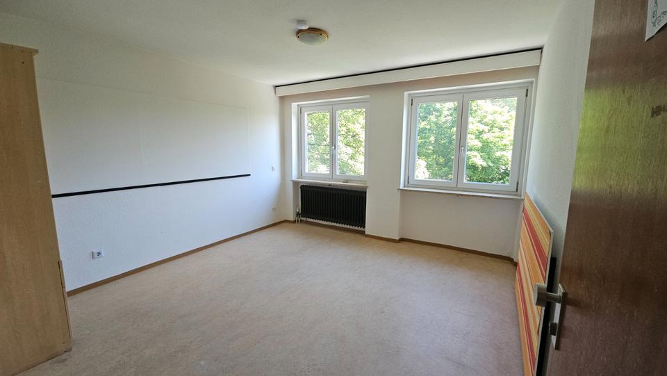 Etagenwohnung Immenreuth - 1 Zimmer, 78 m&sup2;, 450&euro; | Angebot:25852676