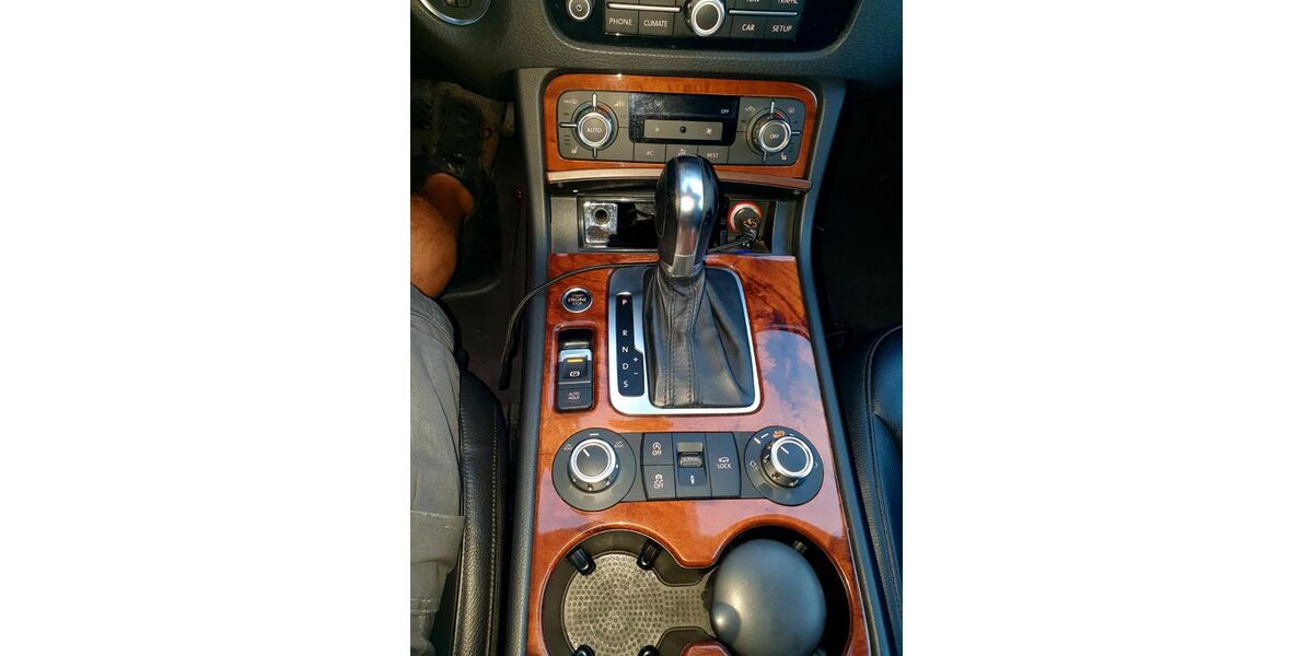 VW Touareg 316.000 km 10.500 &euro; München 81735