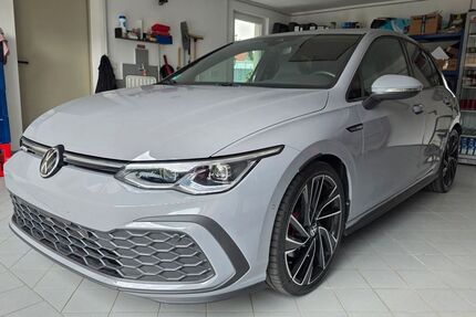 VW Golf 46.744 km 26.400 &euro; Swisttal 53913