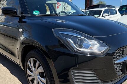 Suzuki Swift 35.000 km 11.990 &euro; Mainaschaff 63814