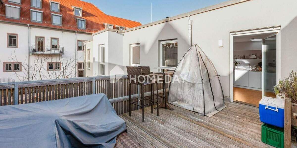 Wohnen mit Geschichte: Exklusive Eigentumswohnung im denkmalgeschützten Bestandsbau in Zell am Main 3 zimmer